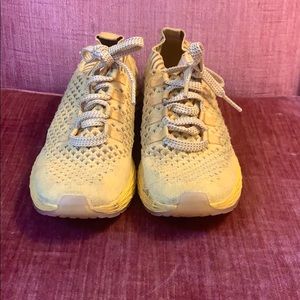 Nobull knit runners💛